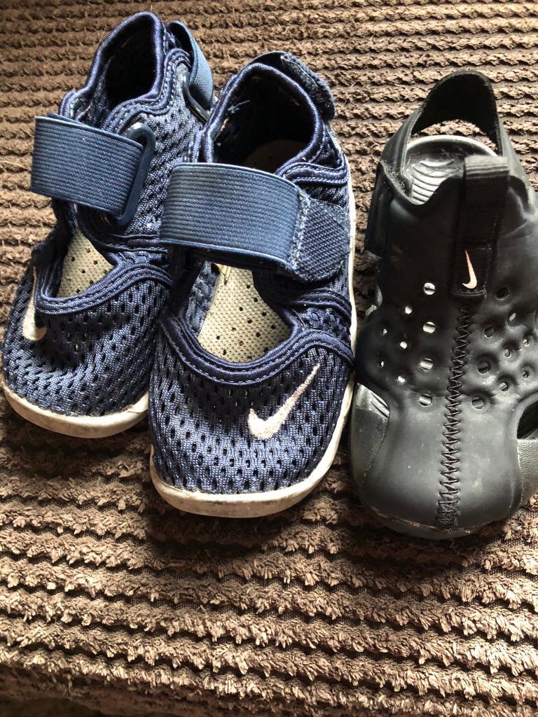 nike sandals size 6